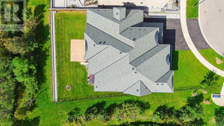 16 LAYTON STREET, Brampton (Toronto Gore Rural Estate), Ontario, L6P4H4