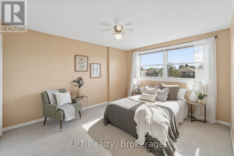 22 ENNISCLARE PLACE, Whitby (Pringle Creek), Ontario, L1R1R9