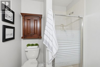 733 SUNDANCE CIRCLE Oshawa (Northglen) Ontario photo 32