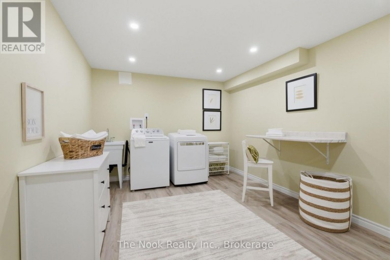 733 SUNDANCE CIRCLE, Oshawa (Northglen), Ontario, L1J8N9