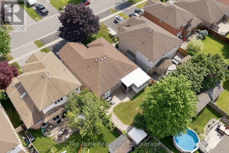 733 SUNDANCE CIRCLE, Oshawa (Northglen), Ontario, L1J8N9