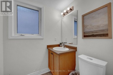 34 BRIDLEWOOD BOULEVARD Whitby (Rolling Acres) Ontario photo 19
