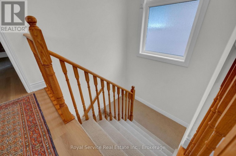 34 BRIDLEWOOD BOULEVARD, Whitby (Rolling Acres), Ontario, L1R3C8
