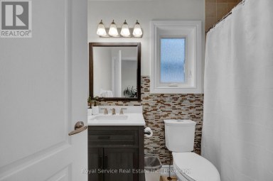 34 BRIDLEWOOD BOULEVARD Whitby (Rolling Acres) Ontario photo 35