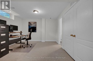 34 BRIDLEWOOD BOULEVARD Whitby (Rolling Acres) Ontario photo 41