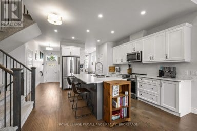 209 MILL POND PLACE, Kingston (West Of Sir John A. Blvd) Ontario