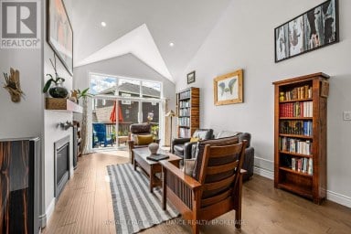 209 MILL POND PLACE, Kingston (West Of Sir John A. Blvd) Ontario