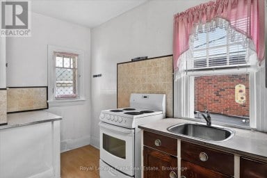 466 EDISON AVENUE Peterborough (Otonabee Ward 1) Ontario photo 13