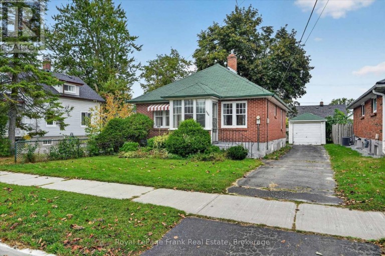 466 EDISON AVENUE, Peterborough (Otonabee Ward 1), Ontario, K9J4G3