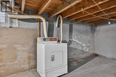 466 EDISON AVENUE Peterborough (Otonabee Ward 1) Ontario photo 30