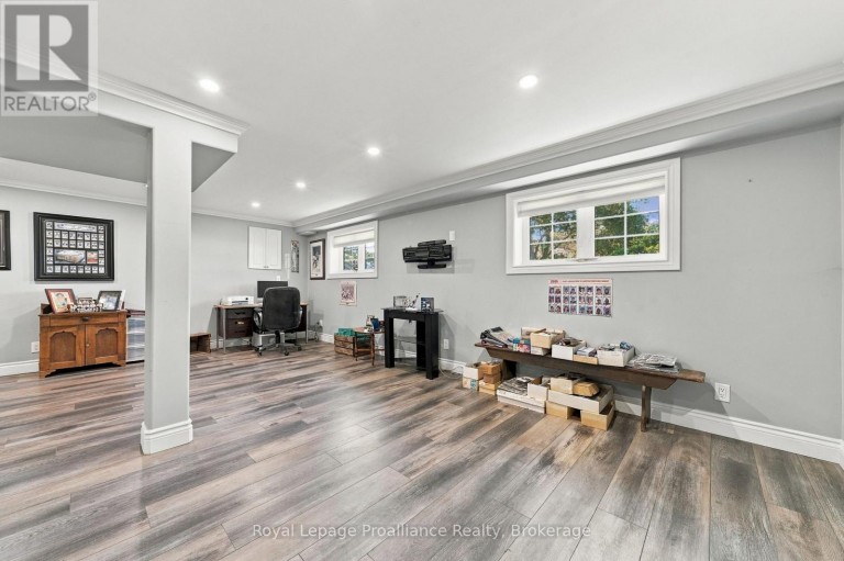 99 WESTWIND CRESCENT, Prince Edward County (Wellington Ward), Ontario, K0K3L0