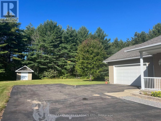 18 WILSON LANE, Hastings Highlands (Herschel Ward), Ontario, K0L1C0