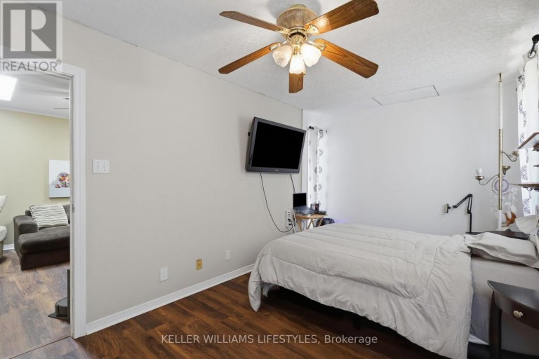 118 EMERY STREET W, London South (South E), Ontario, N6J1S1