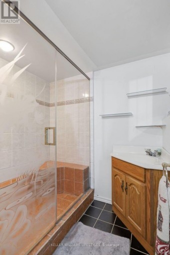118 EMERY STREET W, London South (South E), Ontario, N6J1S1