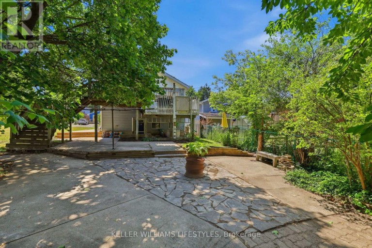 118 EMERY STREET W, London South (South E), Ontario, N6J1S1