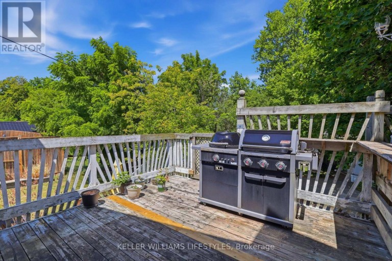 118 EMERY STREET W, London South (South E), Ontario, N6J1S1
