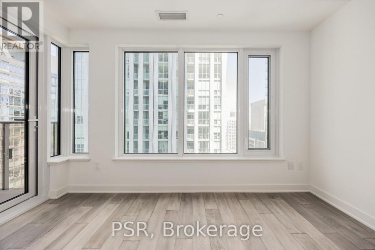 2707 - 11 YORKVILLE AVENUE, Toronto (Annex), Ontario, M4W0B7
