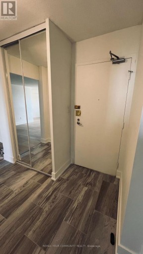 514 - 10 EDGECLIFF GOLFWAY, Toronto (Flemingdon Park), Ontario, M3C3A3
