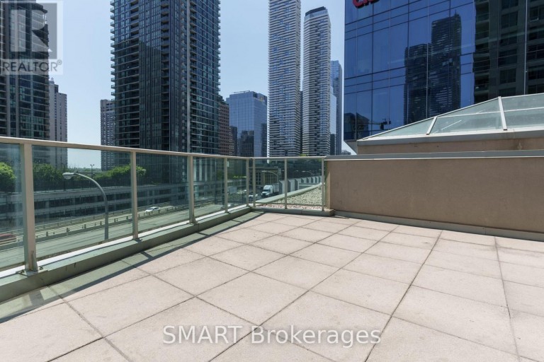 713 - 18 YONGE STREET, Toronto (Waterfront Communities), Ontario, M5E1Z8