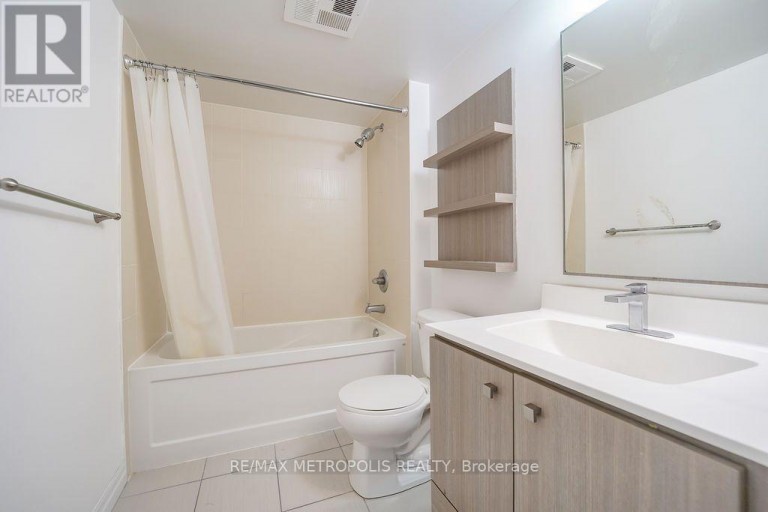 2304 - 2015 SHEPPARD AVENUE E, Toronto (Henry Farm), Ontario, M2J0B3