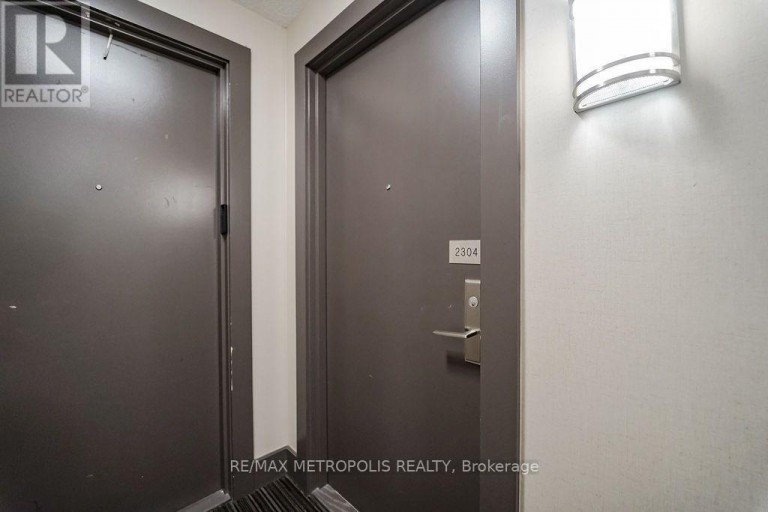 2304 - 2015 SHEPPARD AVENUE E, Toronto (Henry Farm), Ontario, M2J0B3