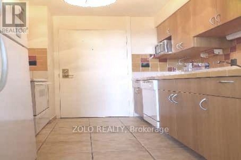 2402 - 135 ANTIBES DRIVE, Toronto (Westminster-Branson), Ontario, M2R2Z1