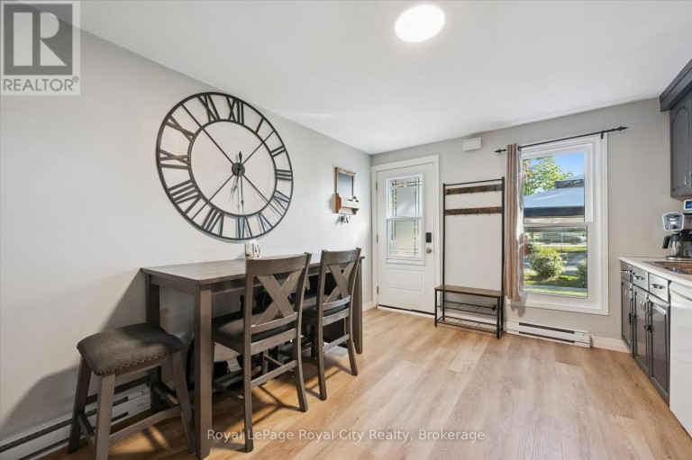 18 - 80 BURNS DRIVE, Guelph (Riverside Park), Ontario, N1H6V9