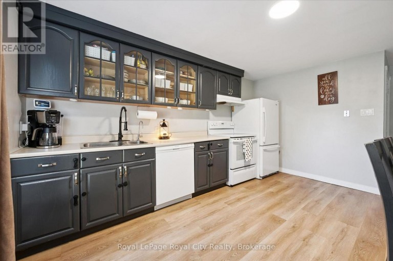 18 - 80 BURNS DRIVE, Guelph (Riverside Park), Ontario, N1H6V9