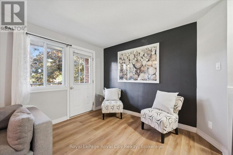 18 - 80 BURNS DRIVE, Guelph (Riverside Park), Ontario, N1H6V9