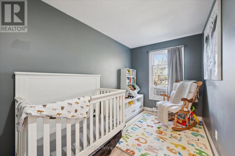 18 - 80 BURNS DRIVE, Guelph (Riverside Park), Ontario, N1H6V9