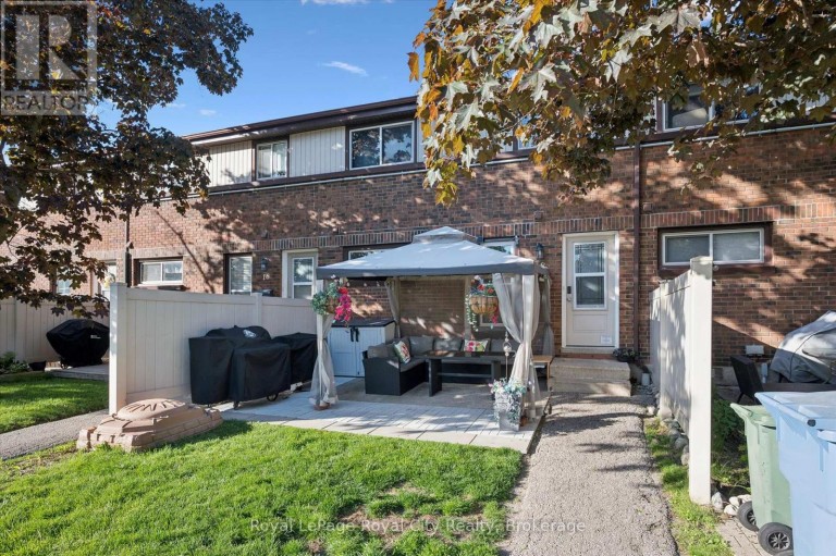 18 - 80 BURNS DRIVE, Guelph (Riverside Park), Ontario, N1H6V9