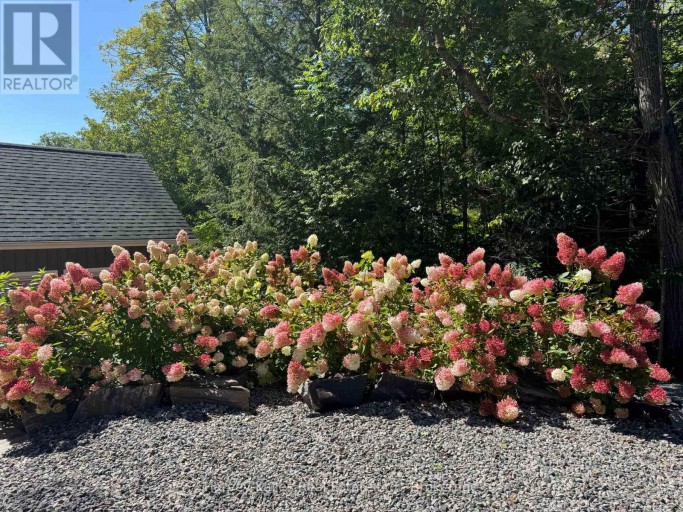 2787 MUSKOKA 118 ROAD W, Muskoka Lakes (Monck (Muskoka Lakes)), Ontario, P0B1J0