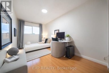 87 - 99 BRIMWOOD BOULEVARD Toronto (Agincourt North) Ontario photo 20