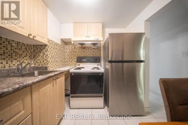 87 - 99 BRIMWOOD BOULEVARD Toronto (Agincourt North) Ontario photo 24