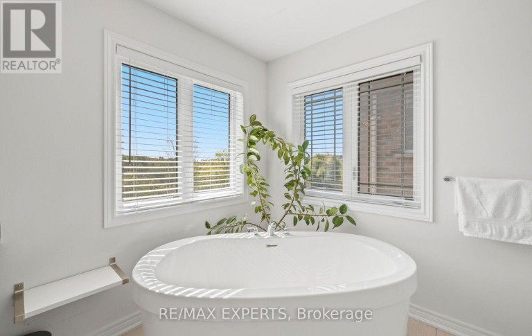 939 GREEN STREET, Innisfil (Lefroy), Ontario, L0L1W0