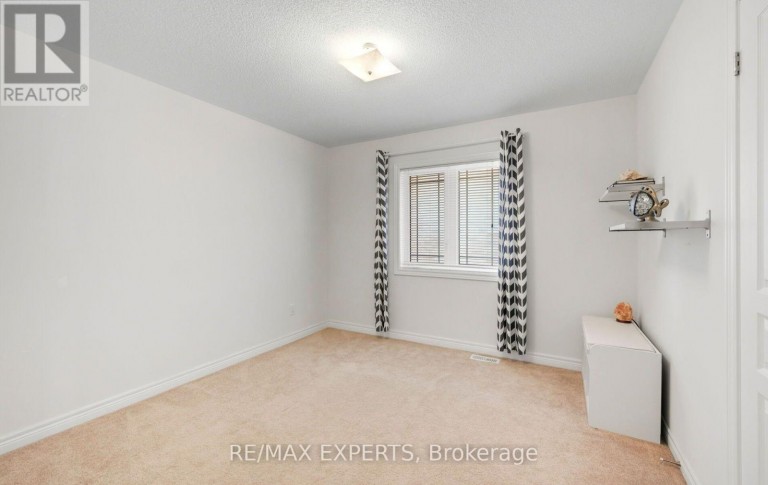 939 GREEN STREET, Innisfil (Lefroy), Ontario, L0L1W0