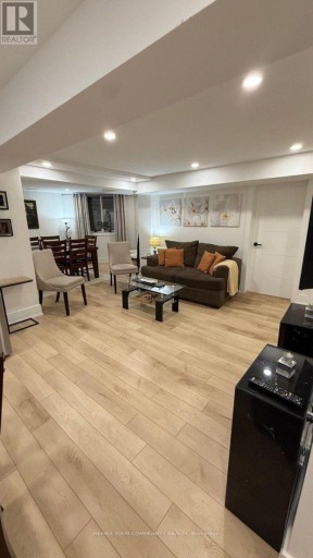 BASEMENT - 204 MCCAFFREY ROAD, Newmarket (Summerhill Estates), Ontario, L3X1J9