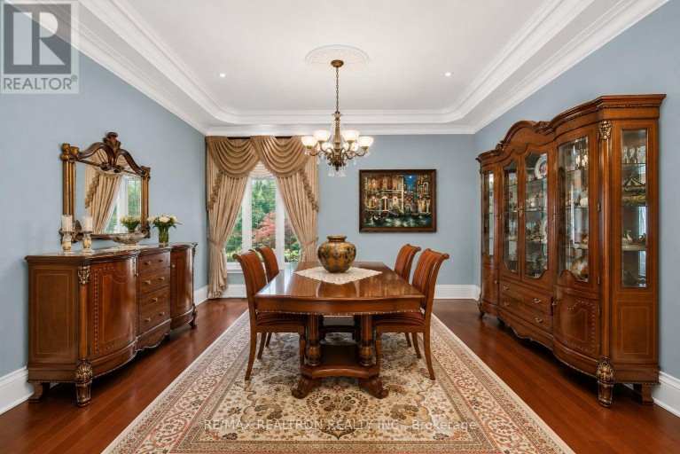 16 BOYLE DRIVE, Richmond Hill (South Richvale), Ontario, L4C6C9