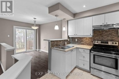 12 - 12 LANKIN BOULEVARD Orillia Ontario photo 6