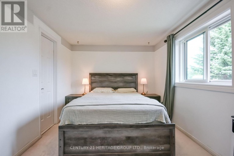 416 SUNNIDALE ROAD, Barrie (Northwest), Ontario, L4N7A8