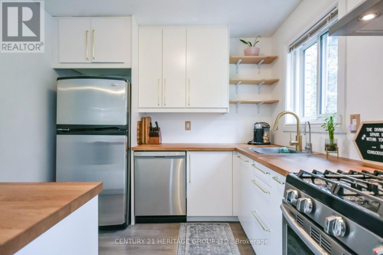 416 SUNNIDALE ROAD, Barrie (Northwest), Ontario, L4N7A8
