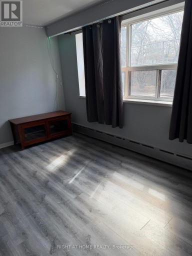 10 - 115 EIGHTH STREET, Toronto (New Toronto), Ontario, M8V3C5