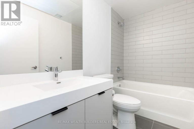 403 - 57 BROCK AVENUE, Toronto (Roncesvalles), Ontario, M3H3N2