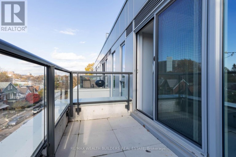 403 - 57 BROCK AVENUE, Toronto (Roncesvalles), Ontario, M3H3N2