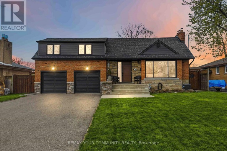 34 WALWYN AVENUE, Toronto (Humberlea-Pelmo Park), Ontario, M9N3H5