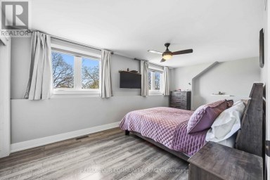 34 WALWYN AVENUE Toronto (Humberlea-Pelmo Park) Ontario photo 21