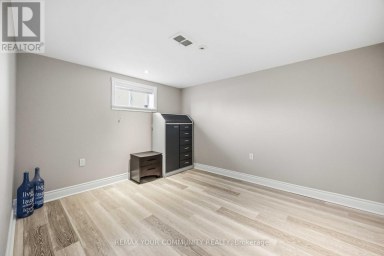 34 WALWYN AVENUE Toronto (Humberlea-Pelmo Park) Ontario photo 30