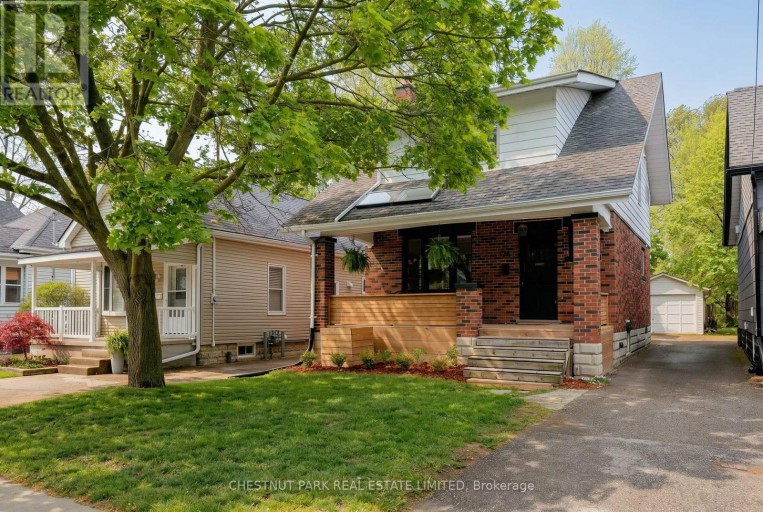 94 BRISCOE STREET E, London South (South F), Ontario, N6C1X2