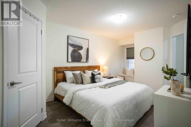 104 HOWE AVENUE, Toronto (Clairlea-Birchmount), Ontario, M1C0J4