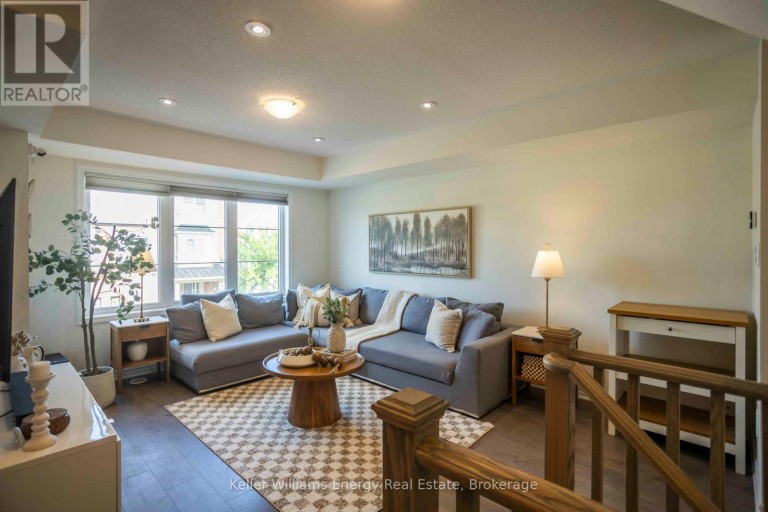 104 HOWE AVENUE, Toronto (Clairlea-Birchmount), Ontario, M1C0J4